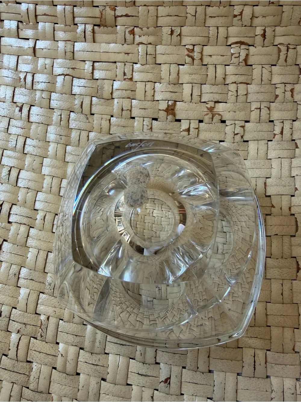 Clear Heavy Leaded Glass With Swivel Bowl - Transparent Crystal Finish